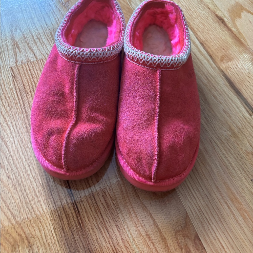 UGG Pink Women's Slippers
